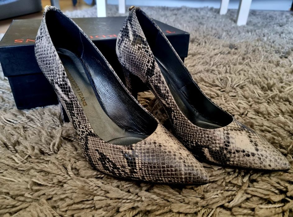 Обувки на ток Trussardi