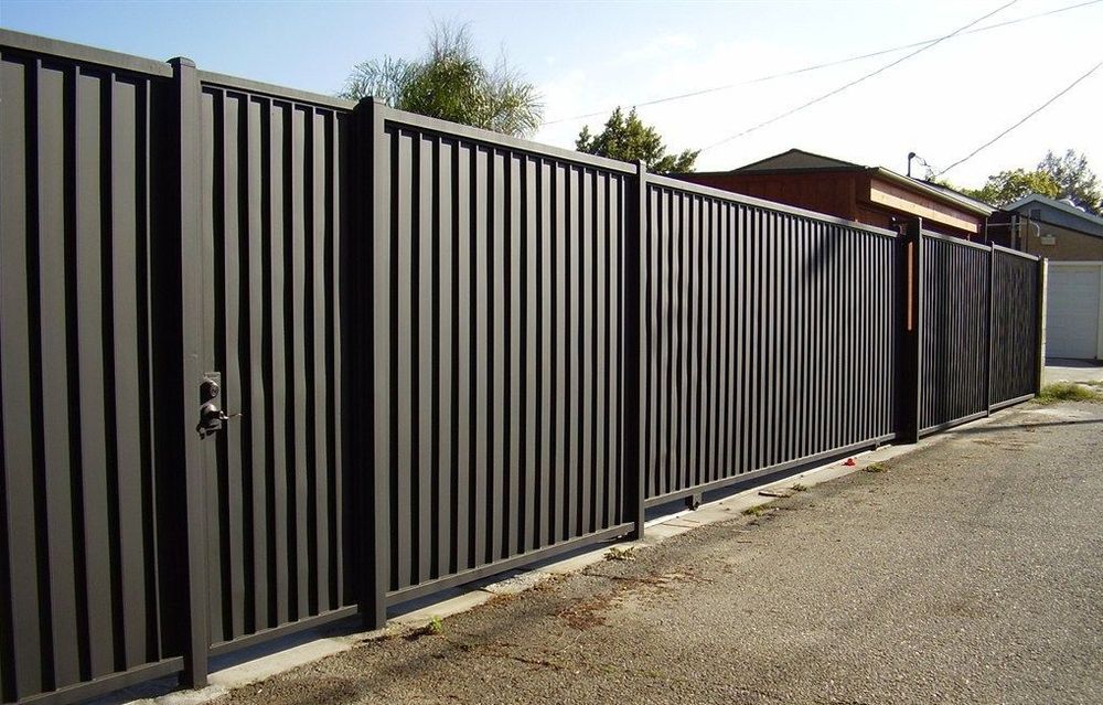 Установка заборы из профлиста