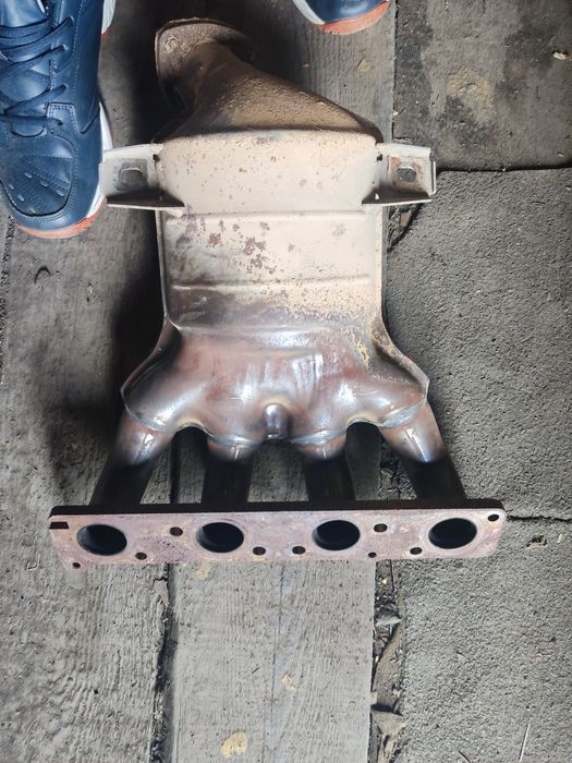 Выпускной коллектор Лада Веста 1.6