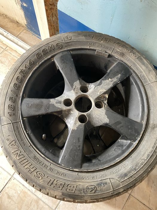 Продам титанки с покрышкой