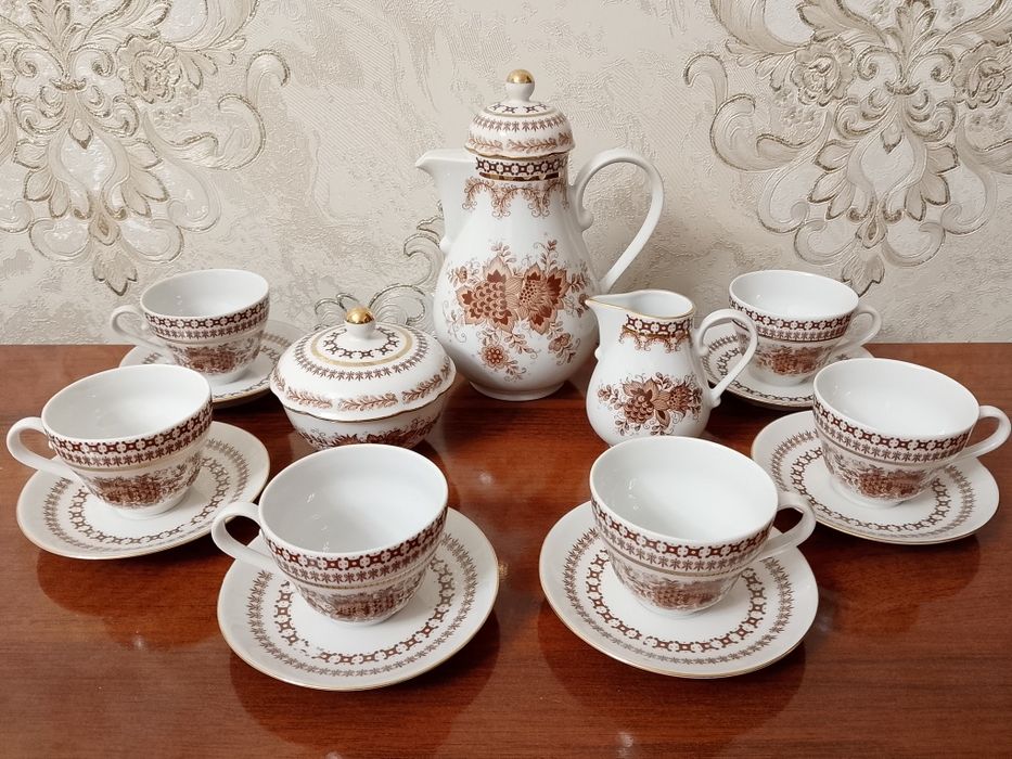 Сервизы винтажные разные. См. описание.