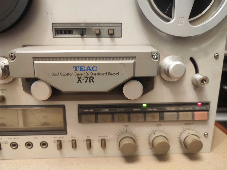 Магнитафон бобинный Teac 7R.