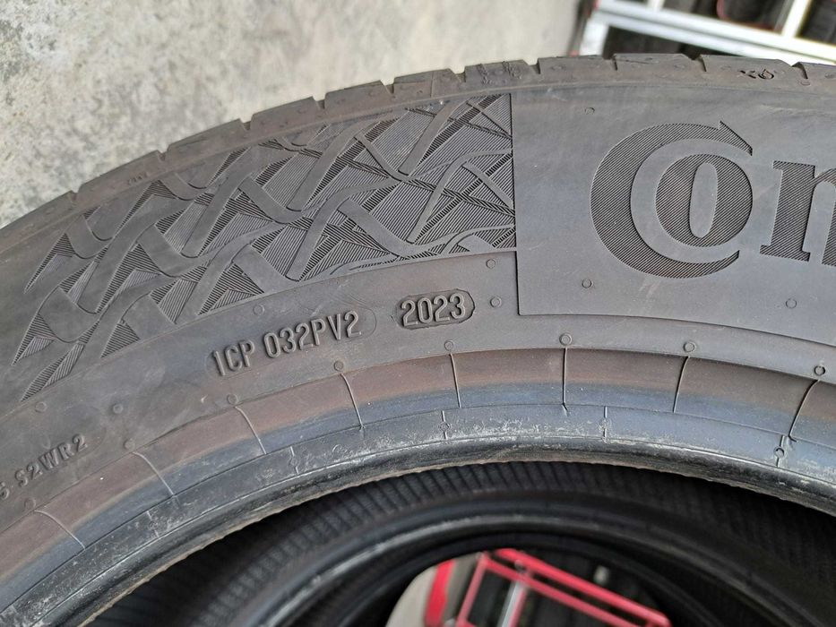 4 anvelope 235/60 R18 Continental