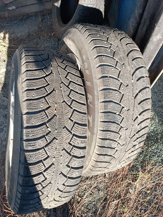 Продам зимнюю резину с дисками