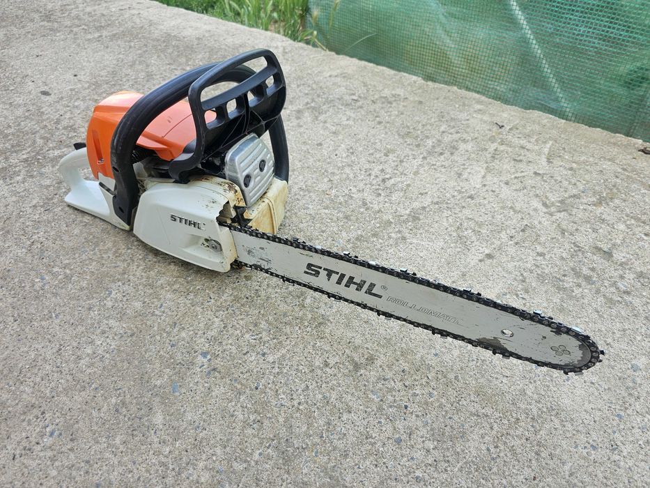 Моторна Резачка STIHL MS 231. ПЕРФЕКТНА