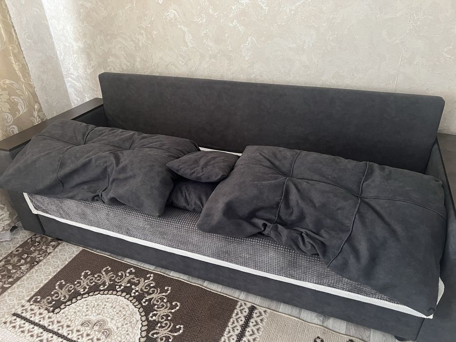 Продам диван в отличном состоянии