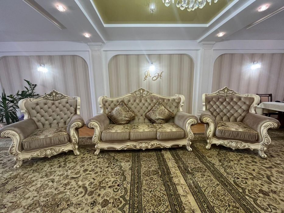Продам мягкий уголок, диван + 2 кресло