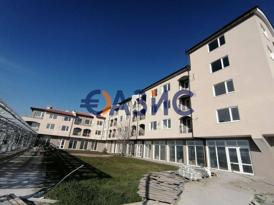 3-стаен апартамент на 4-ти етаж, Грийн Хилс, Слънчев бряг, България -