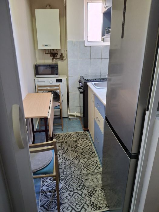 Inchiriez apartament 2 camere -LUPTEI