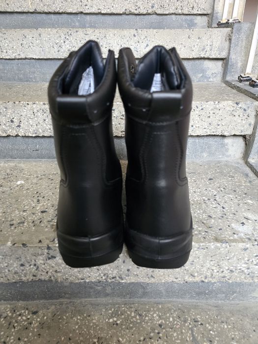 Продавам военни кубинки