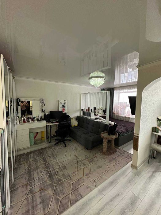 Продам 1ком квартиру в центре