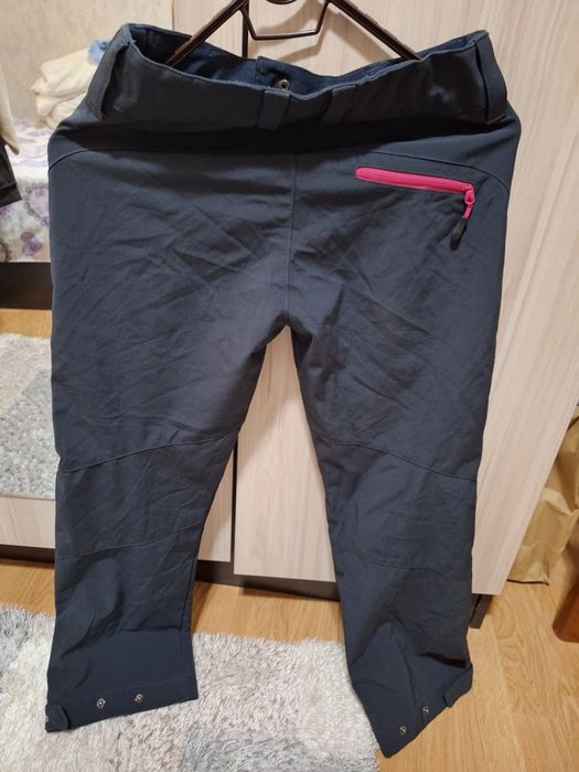 Туристически панталон и оригинално яке HH