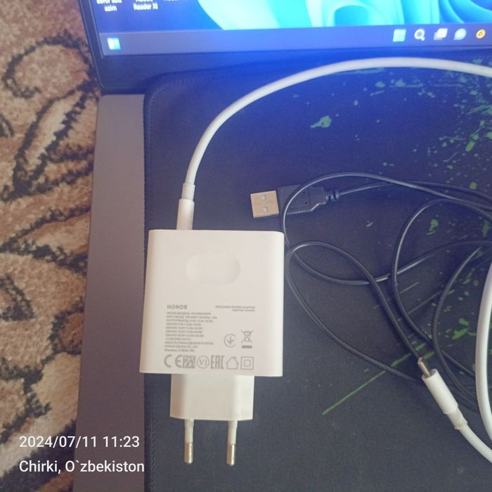 Honor 8/256GB xolati zur yangidek