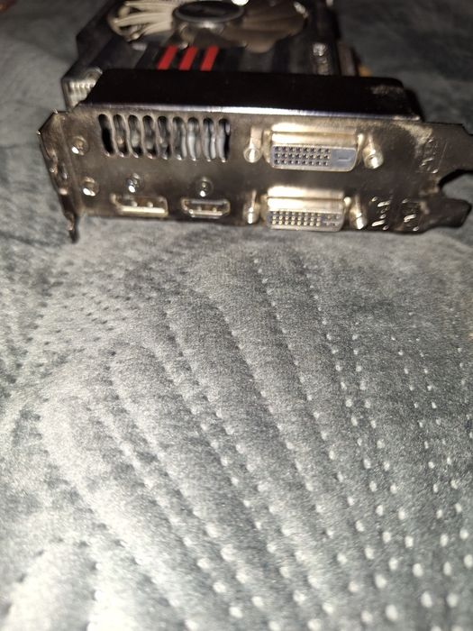 Placi video Nvidia  De 1 gb si 2 gb ddr5 de la 50 lei