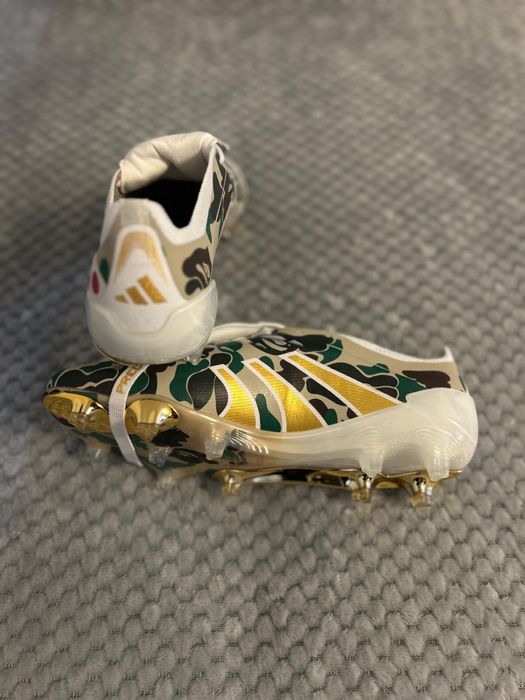 Ghete fotbal adidas predator x bape
