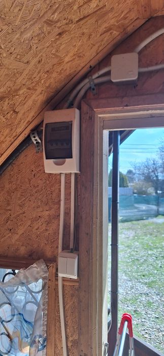 Cabana lemn perfect funcționala/5700 lei