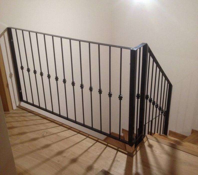 Riflaj metalic, balustrada,fier fotjat,riflaj până in tavan
