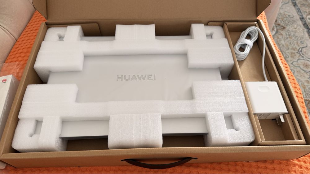 Ноутбук Huawei matebook D16