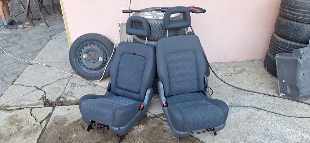 2 scaune de vw saran 2007