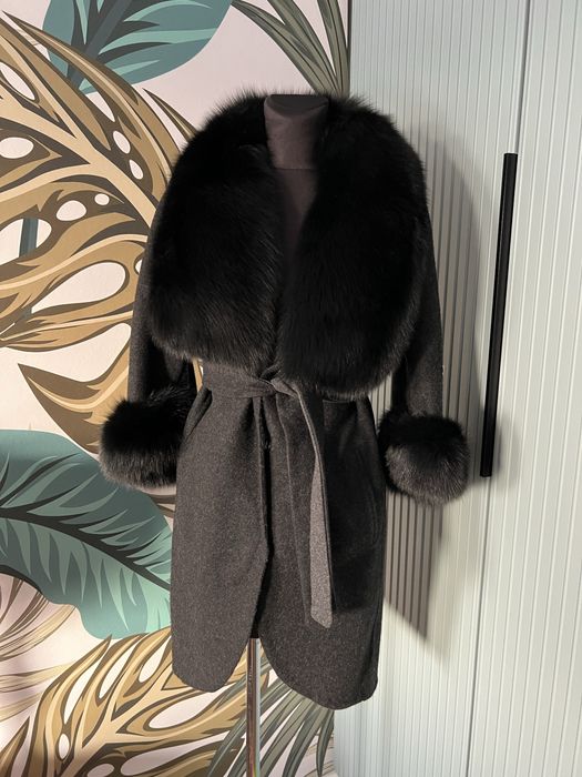 Palton Alpaca cu guler si maneci din blana naturala vulpe