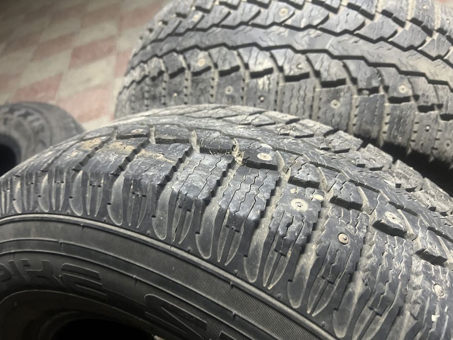 245/70/16  Покрышки хорошем состояний почти новые