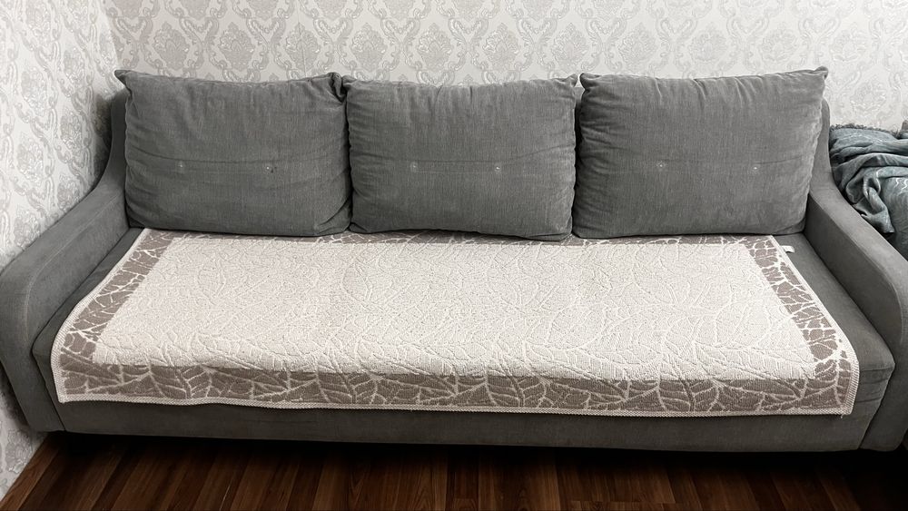 Продам срочно диван