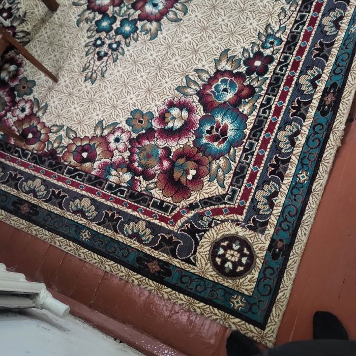 Ковер б/у хорошее состояние