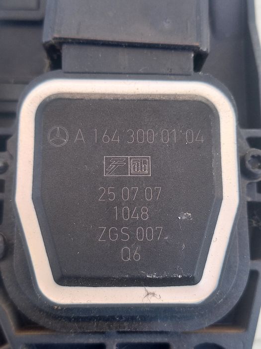 Газ Педал Mercedes ML320 W164