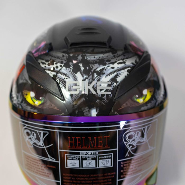 Каска за мотор пистов , скутер , ел. тротинетка др. ( Размер L 57-58 )