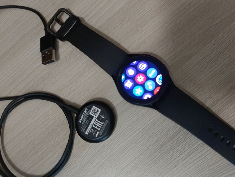 Продам Samsung what4