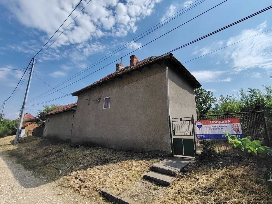 Обзаведена къща в Търнак до Бяла Слатина !