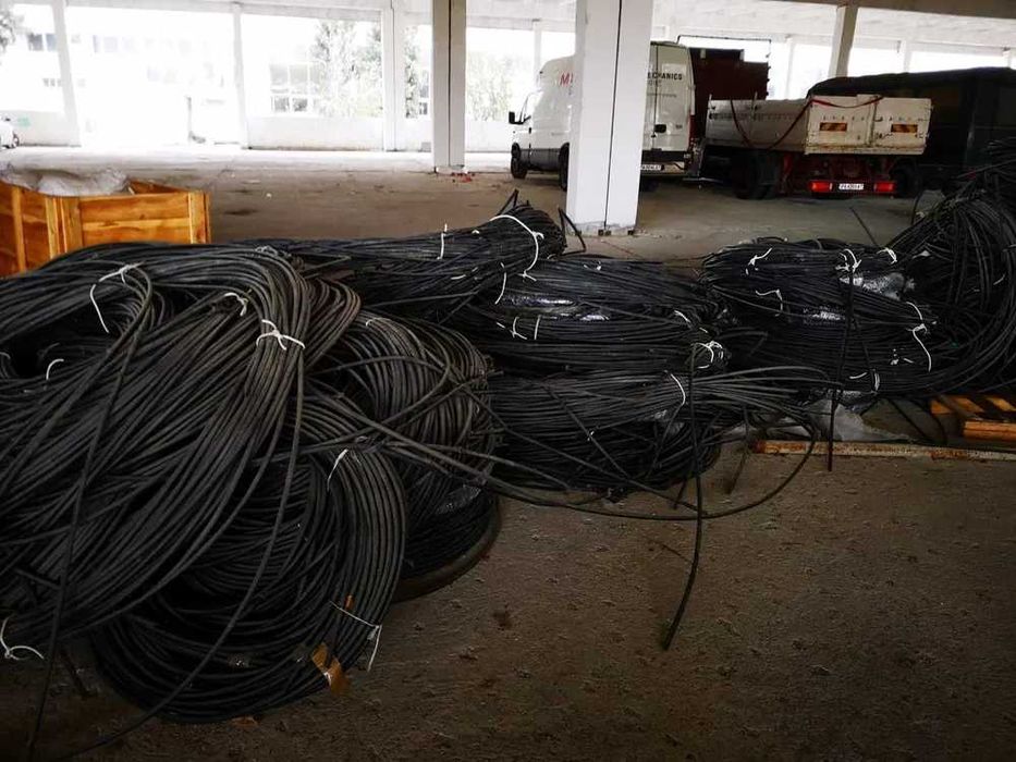 Продавам Многосезонен маркуч за капково 10 ст за метър