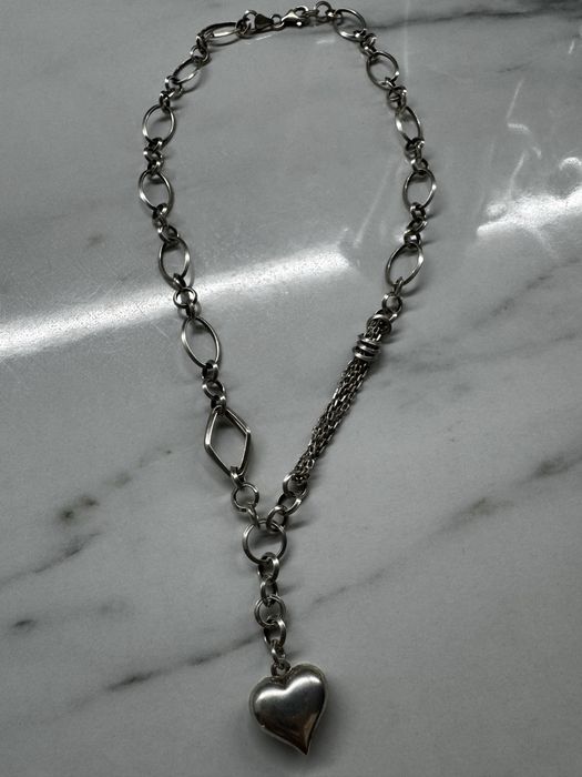 Продавам колие с печат 925