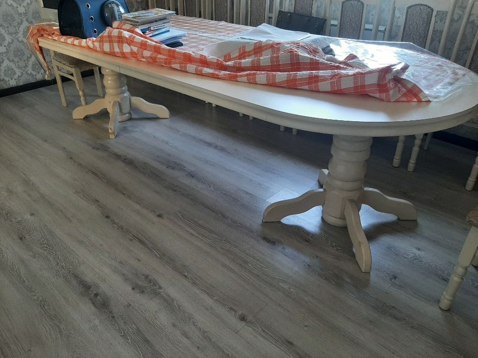 Продажа гостинного стола