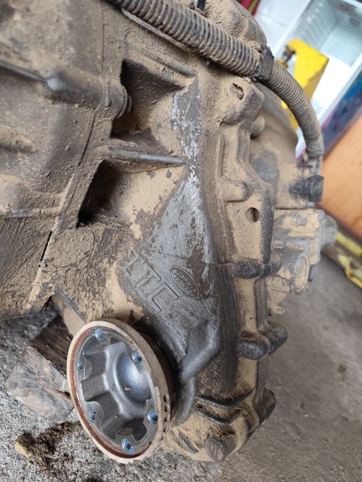 Автоматична Скоростна кутия+Раздатка -Discovery 3 -2008г-190кс-Двигате