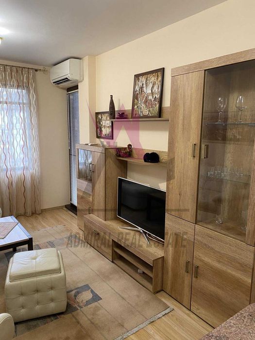 Дава се под наем Двустаен апартамент в Варна, Общината - 60 кв.м за 550 € - Снимка #2