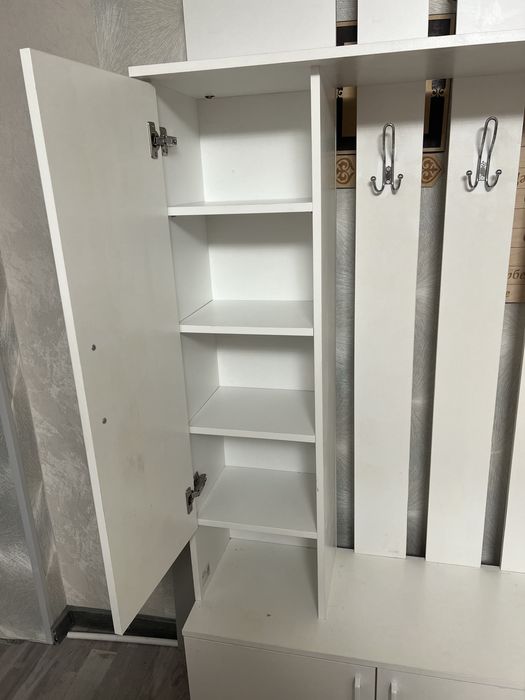 Прихожка в хорошем состояний