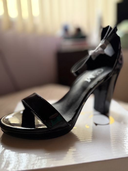 Официални обувки