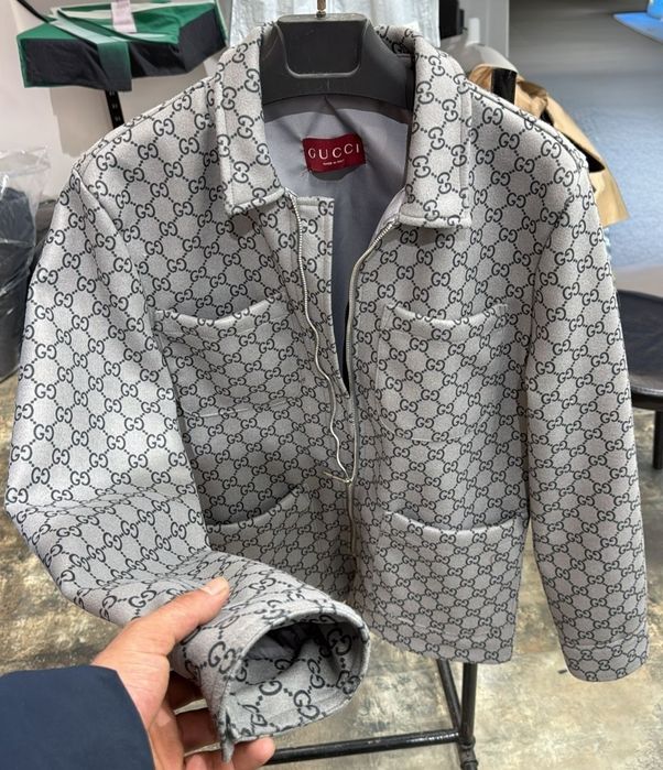 Geaca barbati Gucci.Calitate top.Toate marimile disponibile