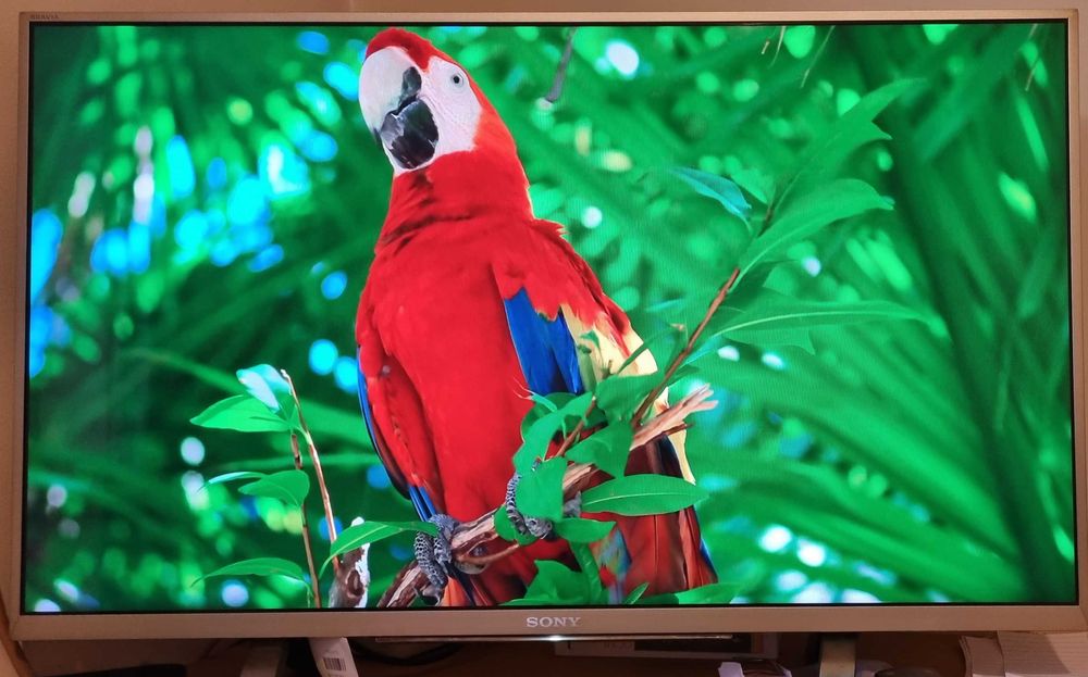 Телевизор Sony Bravia 32" (81cm) Smart Led Edge Full HD 1920 x 1080 pixels IPS,WIFI.Модел 32WD757