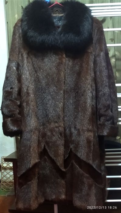 Продам норковую шубу