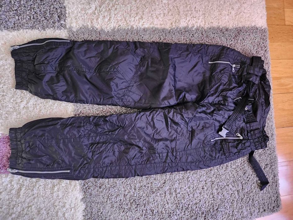 Продавам ски долнище размер L