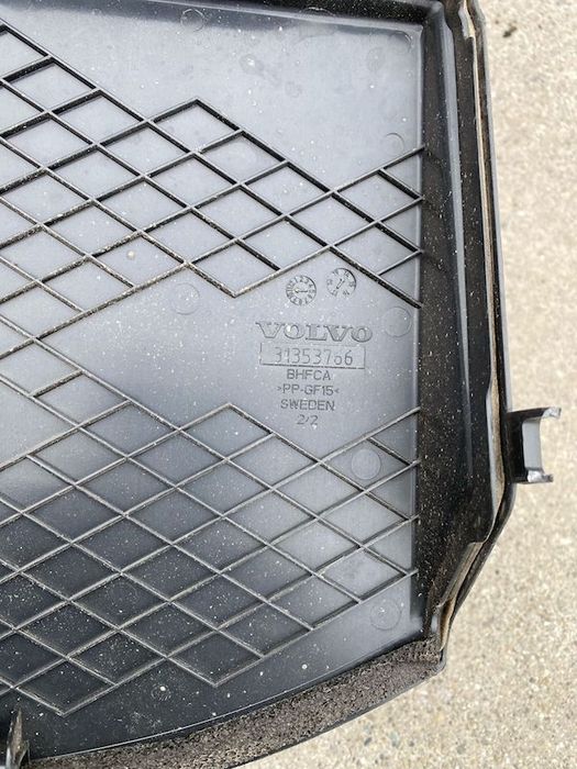 Capac baterie VOLVO S60 V60 S80 V70 XC70 2014-2018 31353766