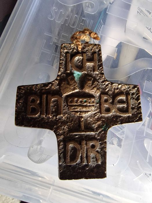 Обреден бронзов кръст