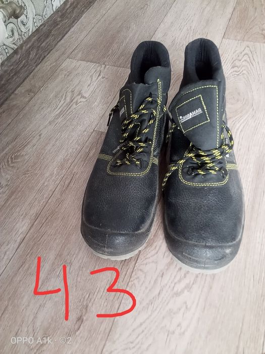 Продаю рабочие ботинки