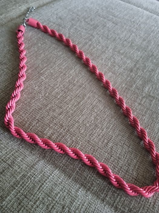 Дамски колиета !