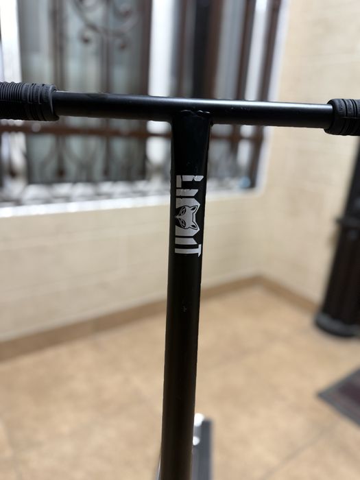 Самокат трюковой