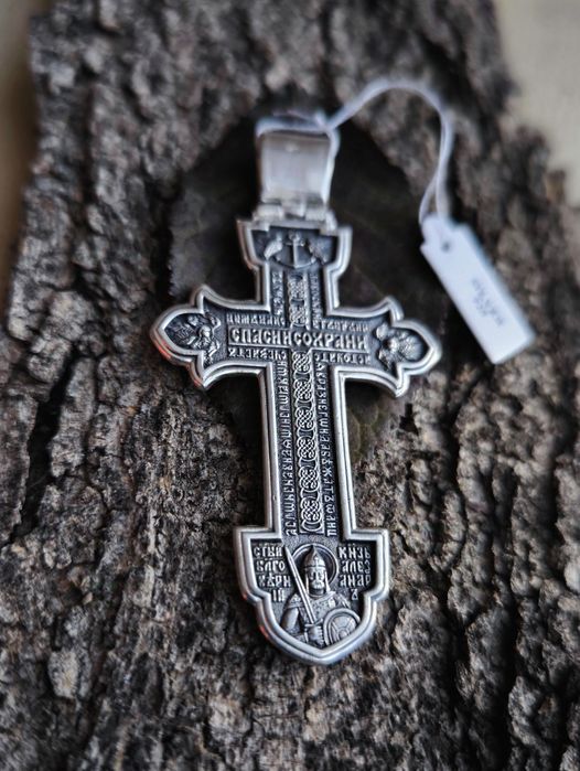 Голям сребърен кръст