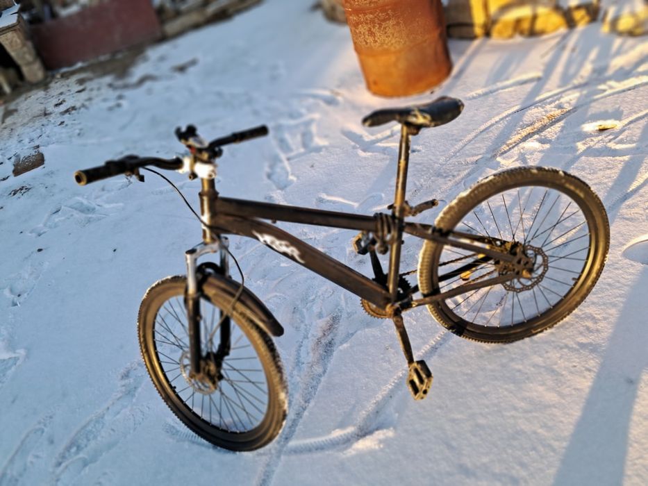 Велосипед черный