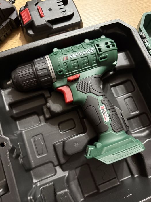 Masina de gaurit Parkside cu acumulator si incarcator